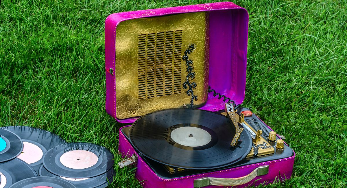 How to Fix a Wobbly Record Player